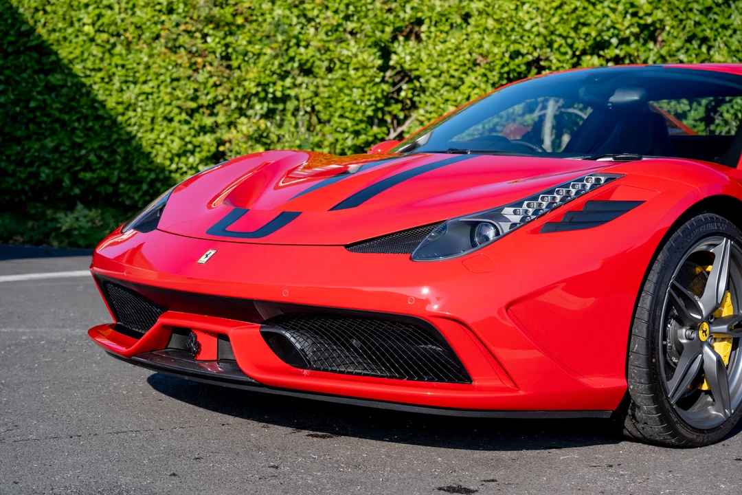 2015 Ferrari 458 Speciale Aperta - Image 18 of 31