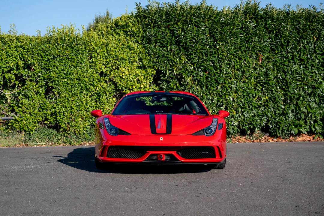2015 Ferrari 458 Speciale Aperta - Image 3 of 31