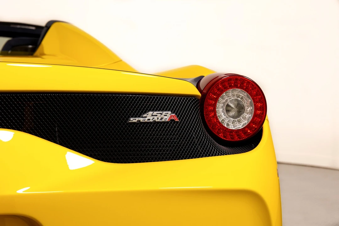 2015 Ferrari 458 Speciale Aperta - Image 4 of 12
