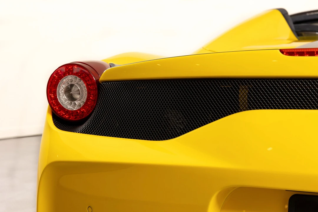 2015 Ferrari 458 Speciale Aperta - Image 5 of 12