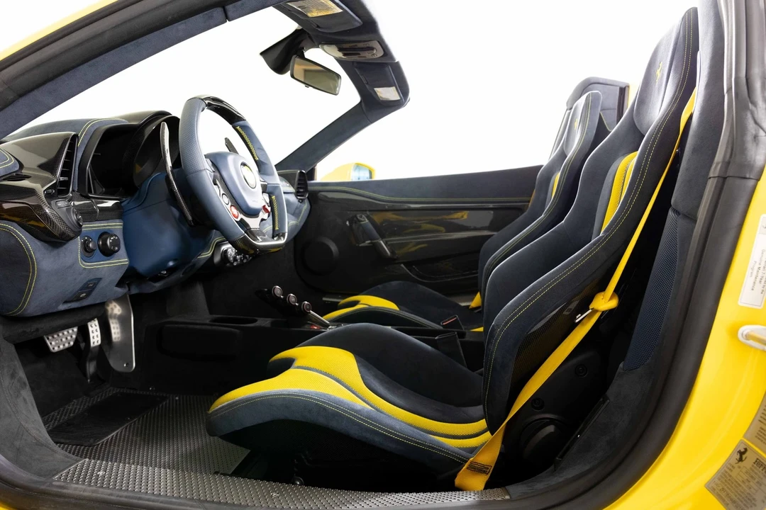 2015 Ferrari 458 Speciale Aperta - Image 4 of 12