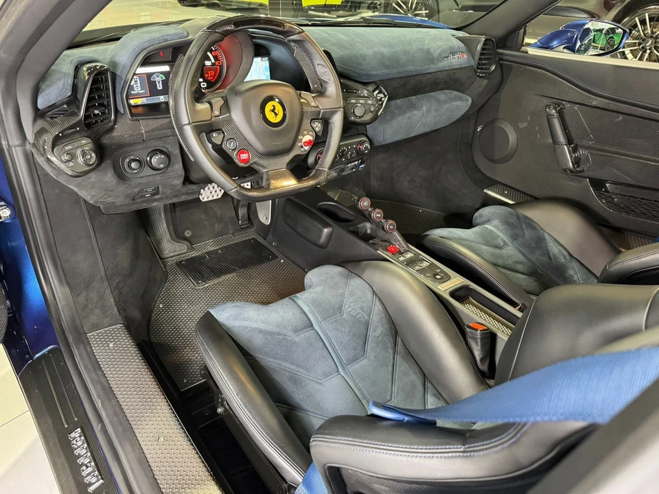 2015 Ferrari 458 Speciale Aperta - Image 17 of 21