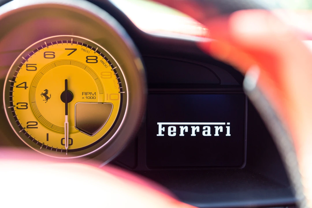 2015 Ferrari 458 Speciale Aperta - Image 18 of 31