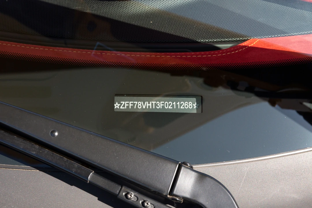 2015 Ferrari 458 Speciale Aperta - Image 27 of 31