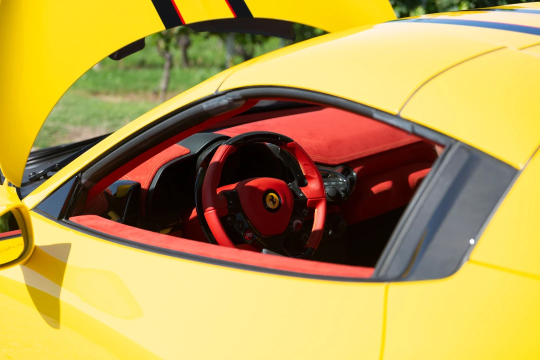 2015 Ferrari 458 Speciale Aperta - Image 22 of 31