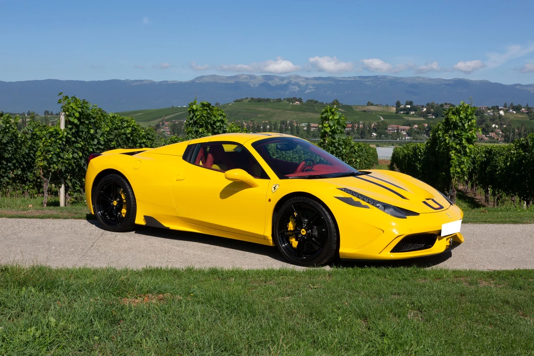 2015 Ferrari 458 Speciale Aperta - Image 4 of 31