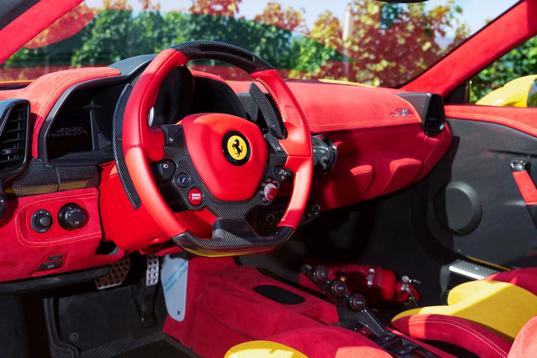 2015 Ferrari 458 Speciale Aperta - Image 13 of 31