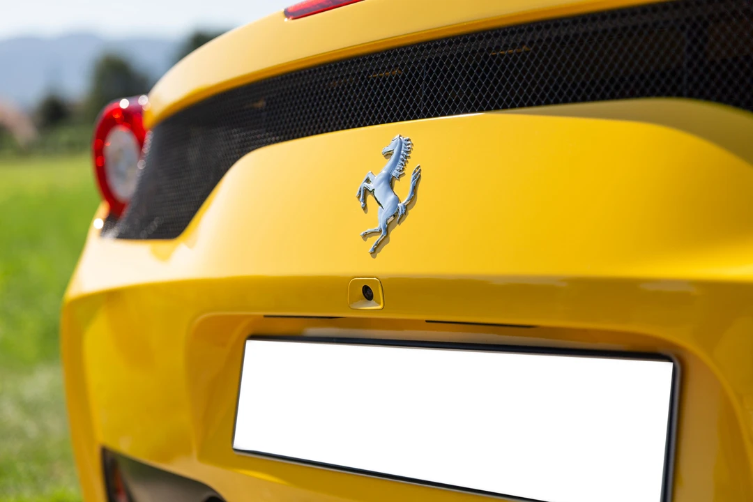 2015 Ferrari 458 Speciale Aperta - Image 29 of 31