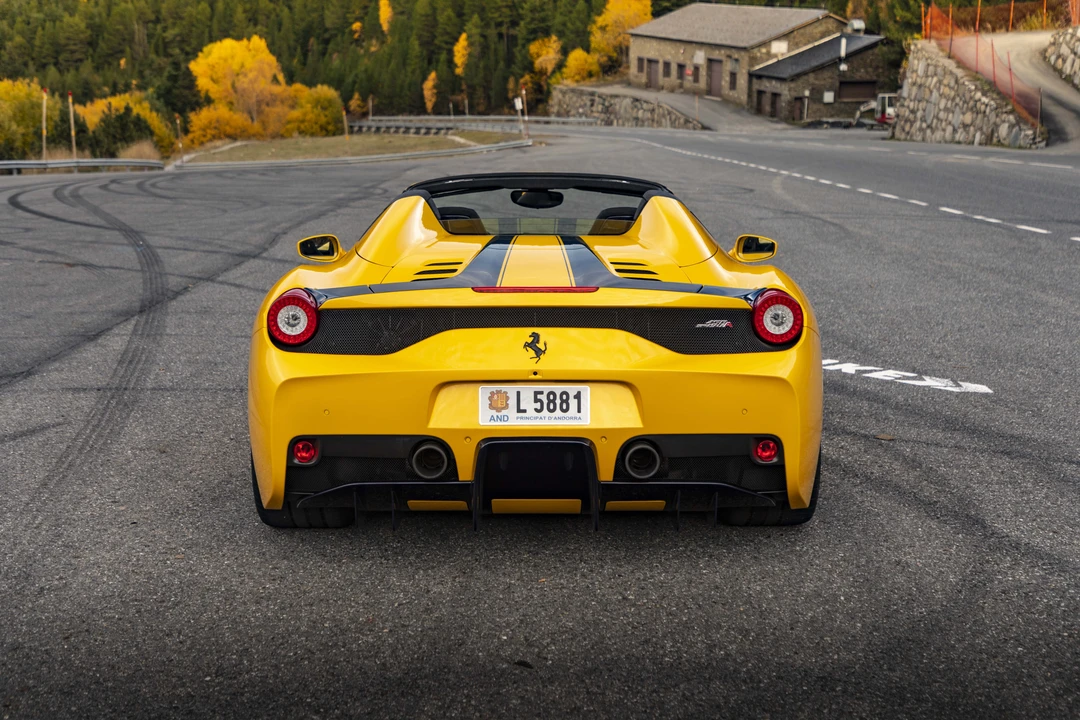 2015 Ferrari 458 Speciale Aperta - Image 6 of 16