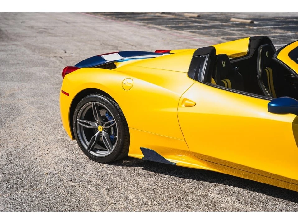 2015 Ferrari 458 Speciale Aperta - Image 12 of 20