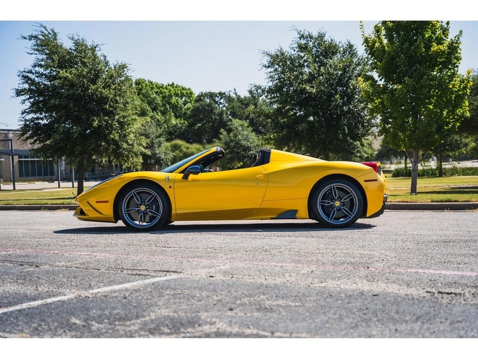 2015 Ferrari 458 Speciale Aperta - Image 11 of 20