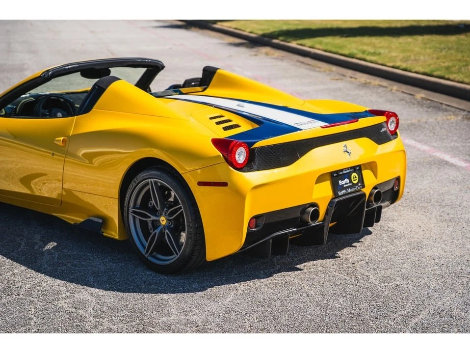 2015 Ferrari 458 Speciale Aperta - Image 18 of 20