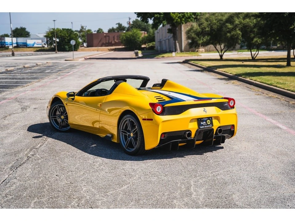 2015 Ferrari 458 Speciale Aperta - Image 15 of 20