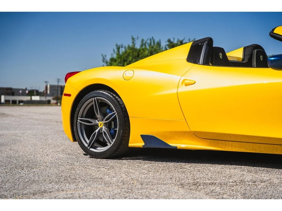 2015 Ferrari 458 Speciale Aperta - Image 9 of 20