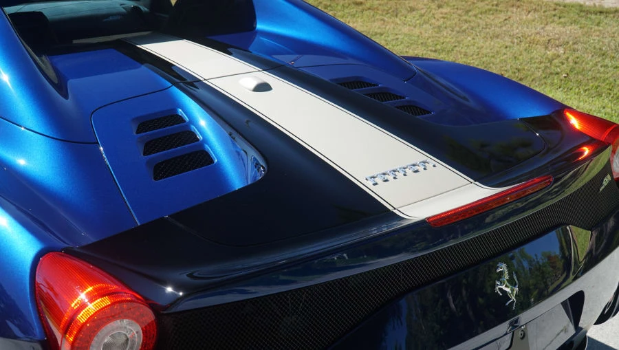 2015 Ferrari 458 Speciale Aperta - Image 15 of 31
