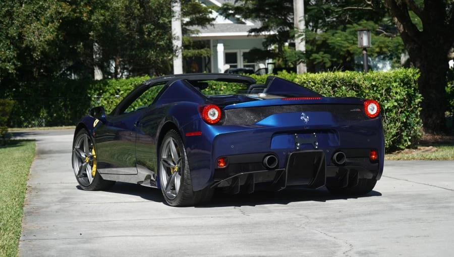 2015 Ferrari 458 Speciale Aperta - Image 5 of 31