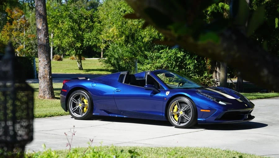 2015 Ferrari 458 Speciale Aperta - Image 21 of 31