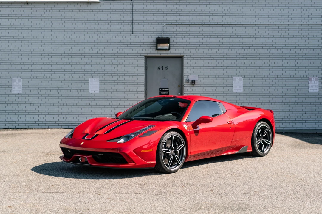 2015 Ferrari 458 Speciale Aperta - Image 3 of 31