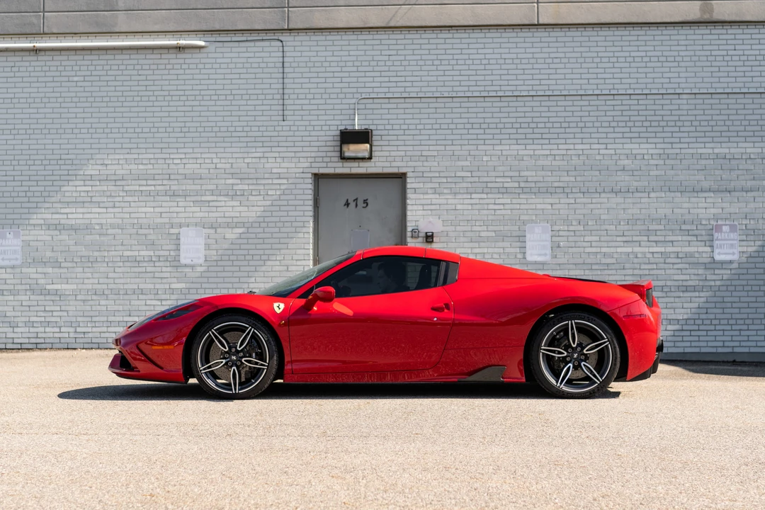 2015 Ferrari 458 Speciale Aperta - Image 5 of 31