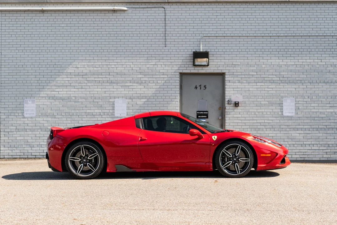 2015 Ferrari 458 Speciale Aperta - Image 8 of 31