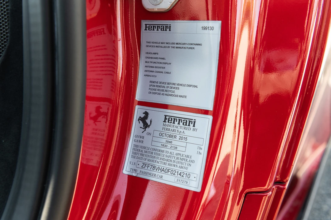 2015 Ferrari 458 Speciale Aperta - Image 30 of 31