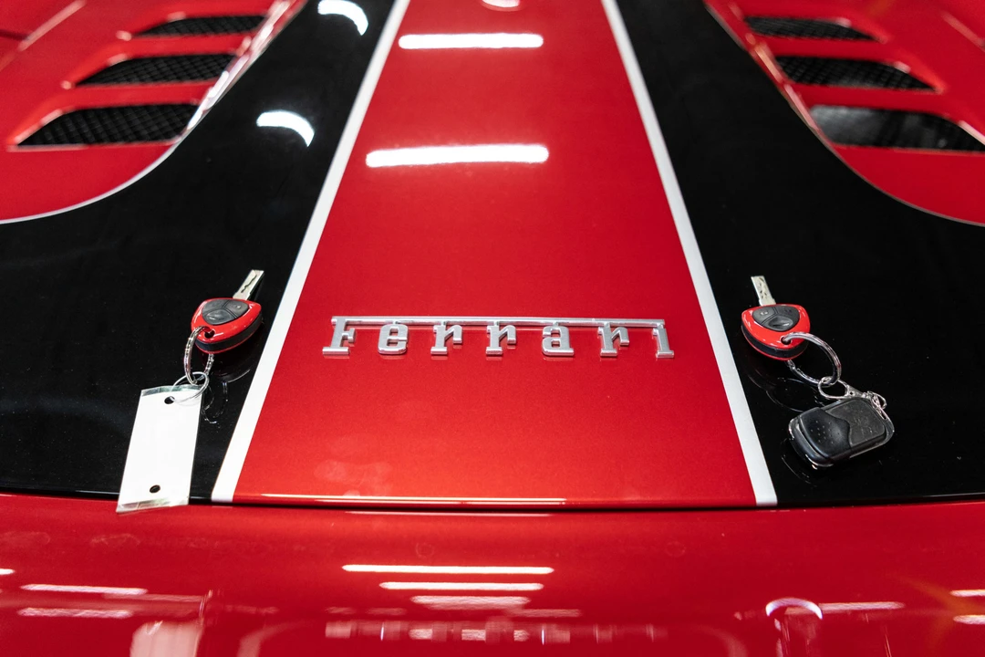 2015 Ferrari 458 Speciale Aperta - Image 14 of 31