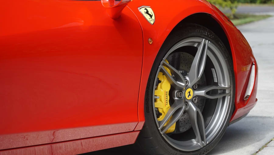 2015 Ferrari 458 Speciale Aperta - Image 25 of 31