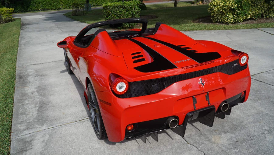2015 Ferrari 458 Speciale Aperta - Image 21 of 31