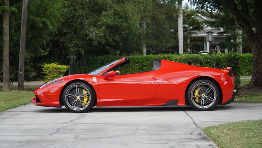 2015 Ferrari 458 Speciale Aperta - Image 14 of 31