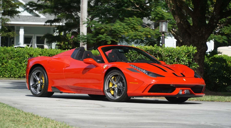 2015 Ferrari 458 Speciale Aperta - Image 12 of 31