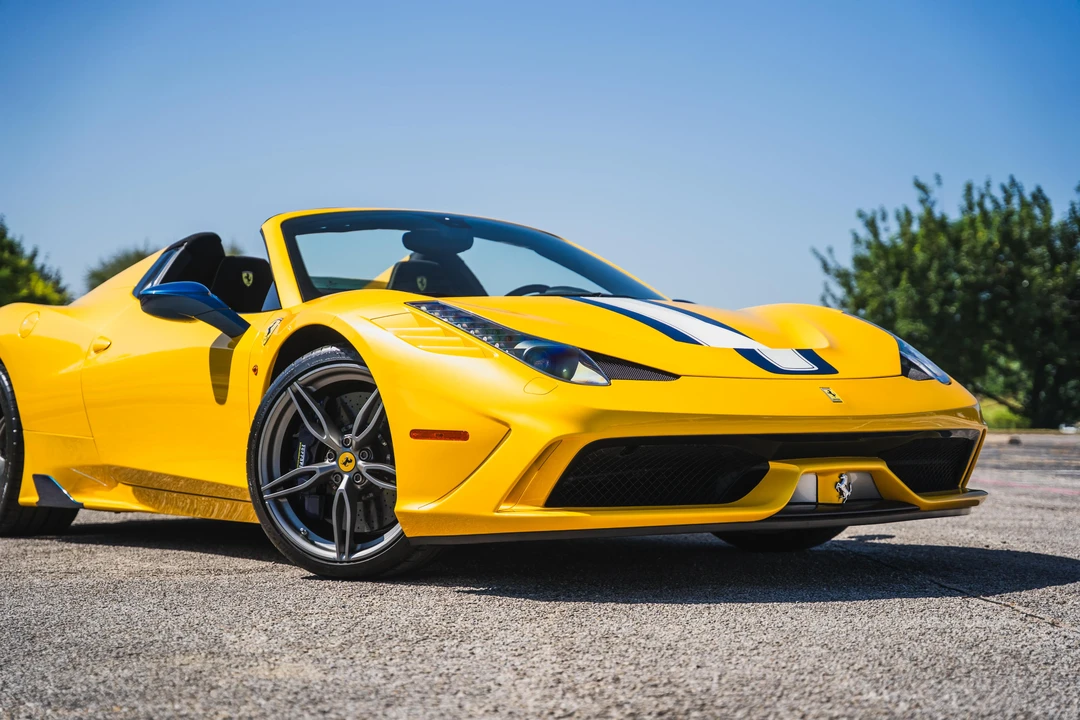 2015 Ferrari 458 Speciale Aperta - Image 7 of 31