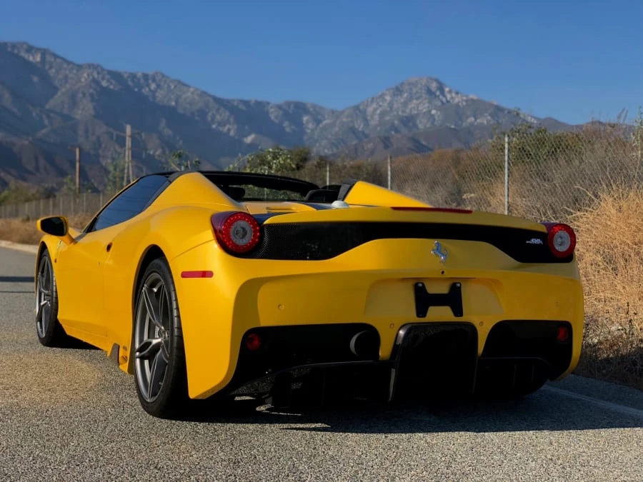 2015 Ferrari 458 Speciale Aperta - Image 7 of 16
