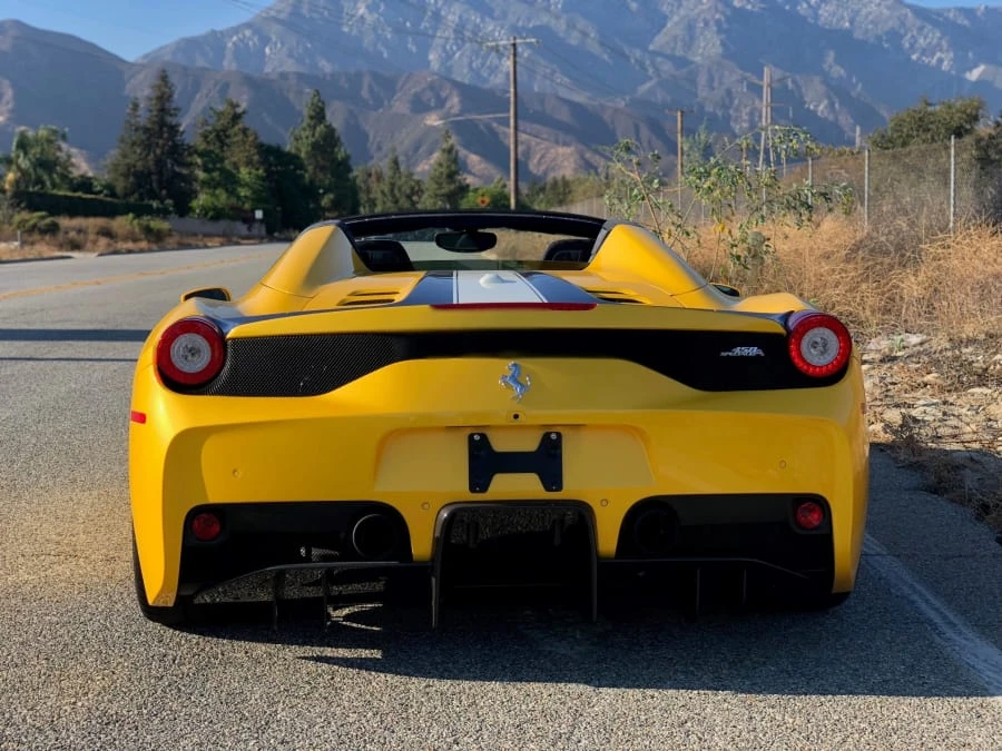 2015 Ferrari 458 Speciale Aperta - Image 11 of 16