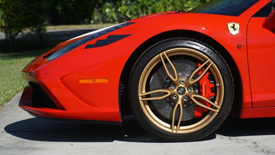 2015 Ferrari 458 Speciale Aperta - Image 28 of 31