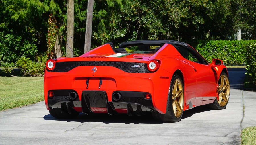2015 Ferrari 458 Speciale Aperta - Image 16 of 31