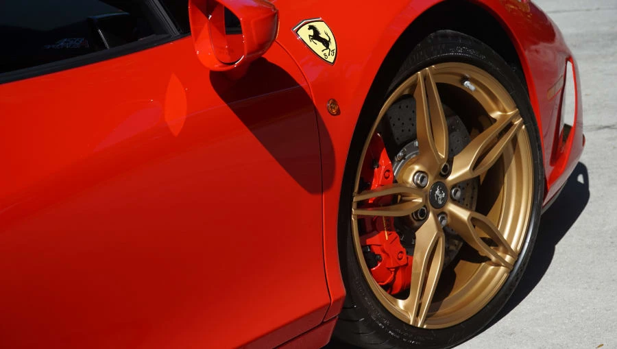 2015 Ferrari 458 Speciale Aperta - Image 25 of 31