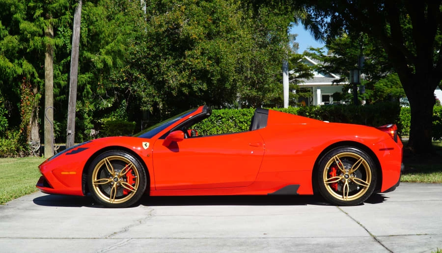 2015 Ferrari 458 Speciale Aperta - Image 2 of 31