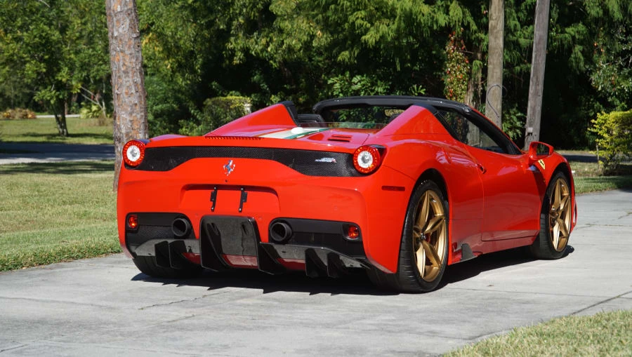 2015 Ferrari 458 Speciale Aperta - Image 3 of 31