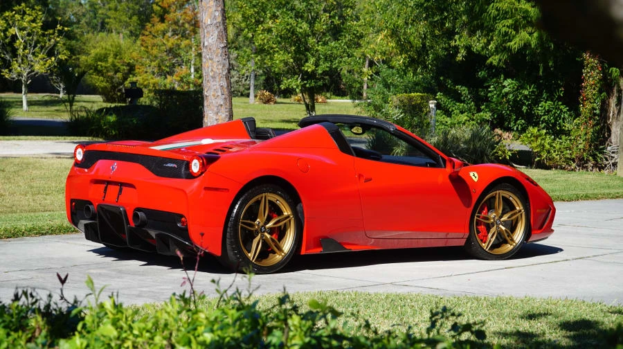 2015 Ferrari 458 Speciale Aperta - Image 23 of 31