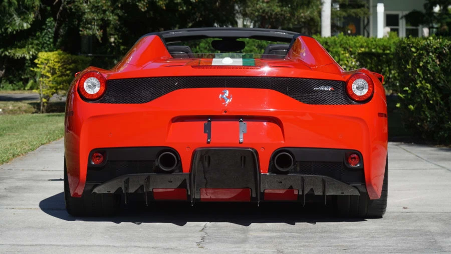 2015 Ferrari 458 Speciale Aperta - Image 5 of 31