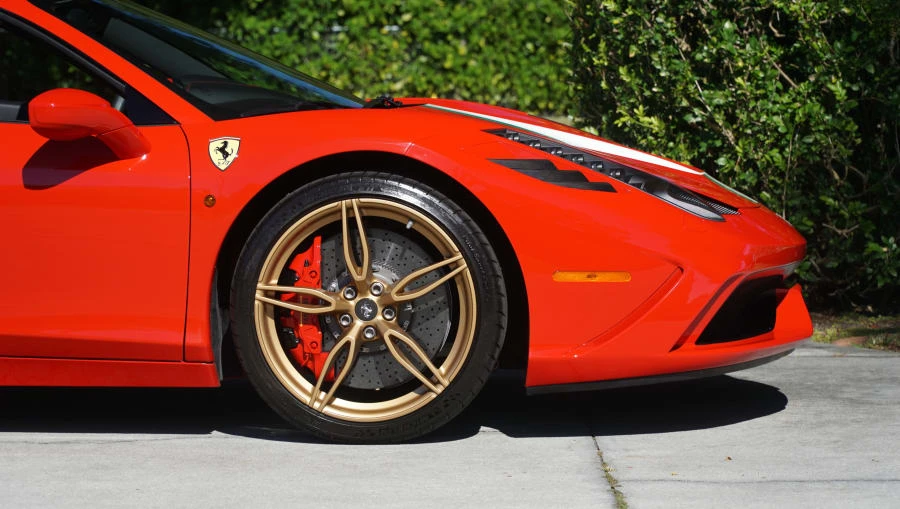 2015 Ferrari 458 Speciale Aperta - Image 18 of 31