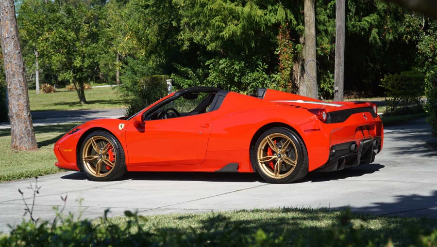 2015 Ferrari 458 Speciale Aperta - Image 9 of 31