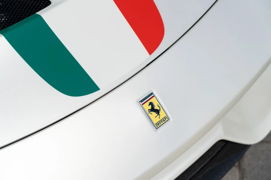 2015 Ferrari 458 Speciale Aperta - Image 12 of 31