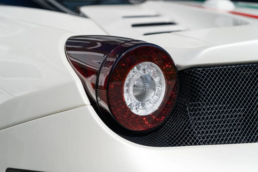 2015 Ferrari 458 Speciale Aperta - Image 29 of 31