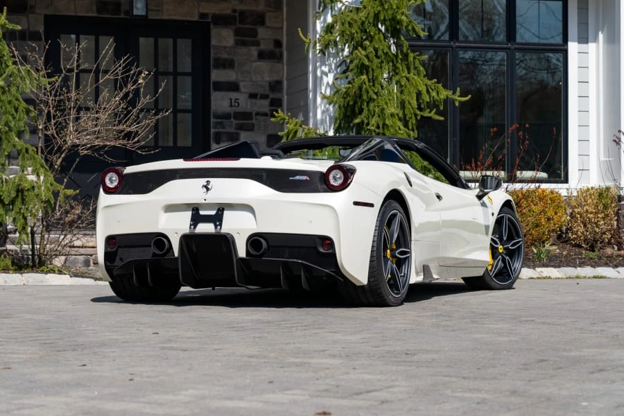 2015 Ferrari 458 Speciale Aperta - Image 3 of 31
