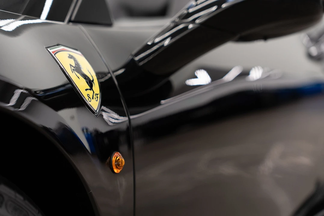 2015 Ferrari 458 Speciale Aperta - Image 30 of 31