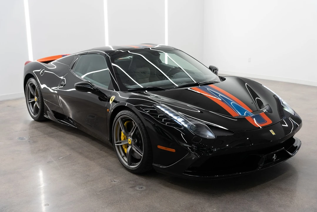 2015 Ferrari 458 Speciale Aperta - Image 16 of 31