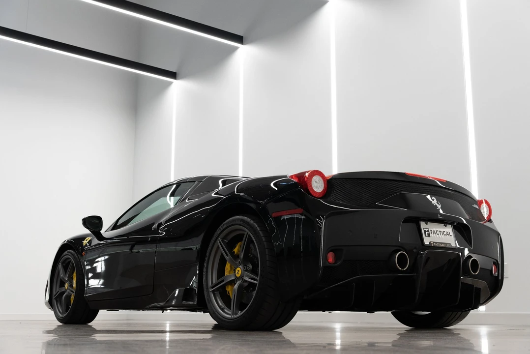 2015 Ferrari 458 Speciale Aperta - Image 20 of 31