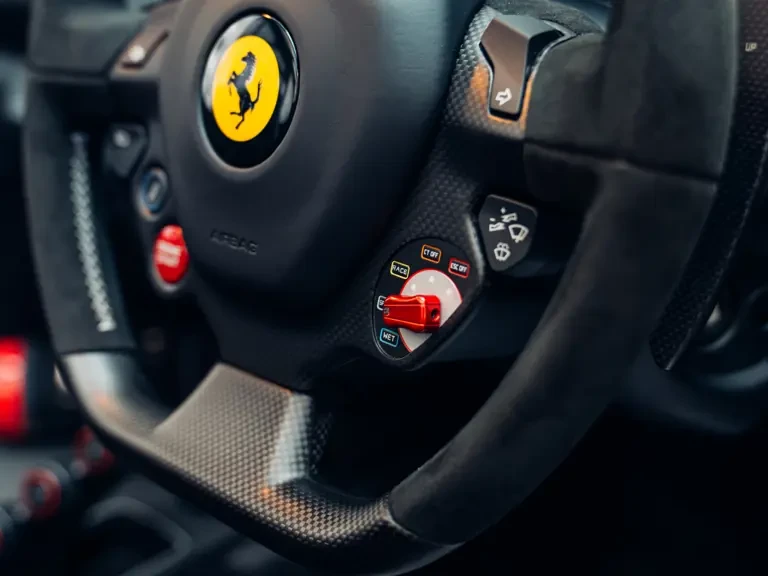 2015 Ferrari 458 Speciale Aperta - Image 14 of 31
