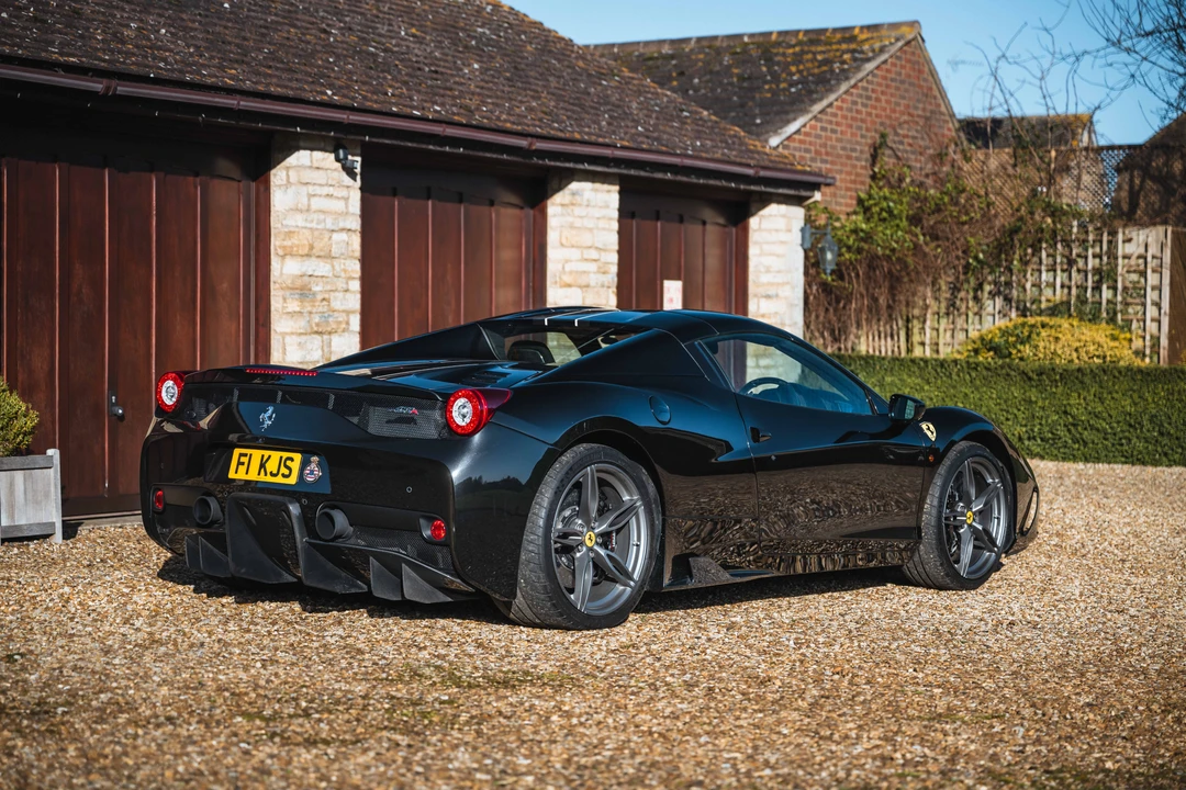 2015 Ferrari 458 Speciale Aperta - Image 8 of 31